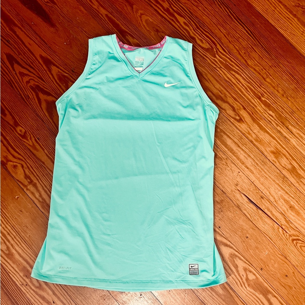 Nike Pro Fitted V-Neck Sleeveless Shirt Size XL